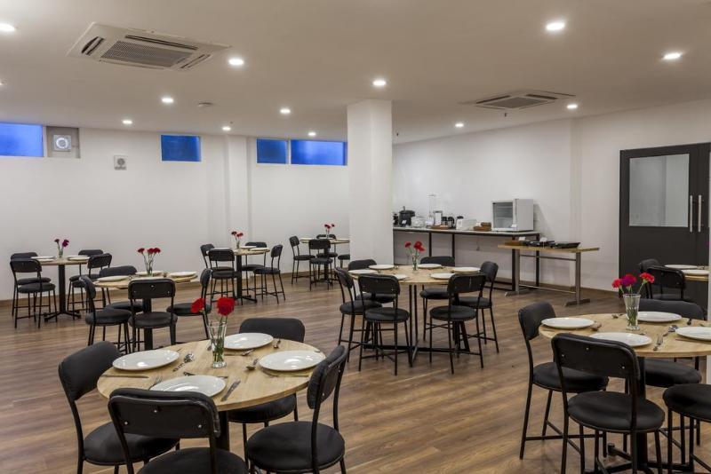 Oyo Townhouse 008 Greater Kailash Hotel Delhi  Luaran gambar
