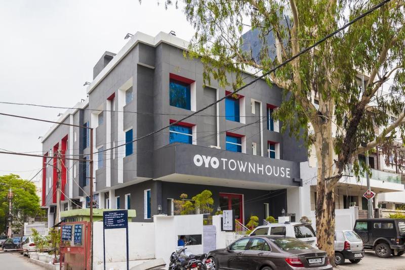 Oyo Townhouse 008 Greater Kailash Hotel Delhi  Luaran gambar